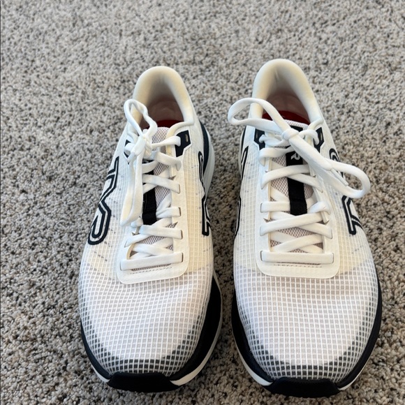 TYR SR-1 tempo women’s running shoe, size 8.5. White - Picture 2 of 4